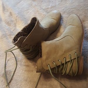 Army green ankle boots.